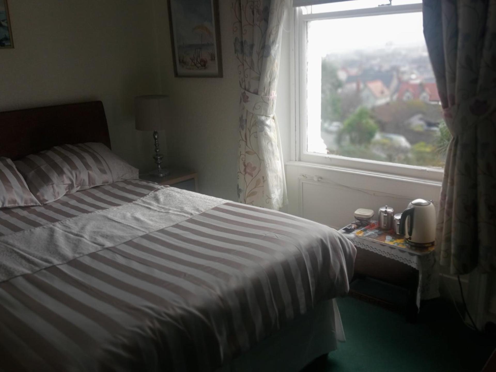 Bron Orme Private Guest house 4*